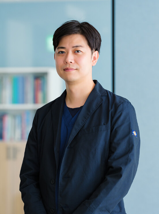 穴澤　哲也｜取締役/ 獣医師/名古屋院院長、診療科：脳神経科主任/整形外科主任